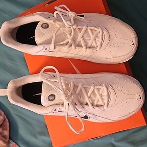 New in Box Nike T-Lite VIII Leather 4E 9.5 White Walking Shoes